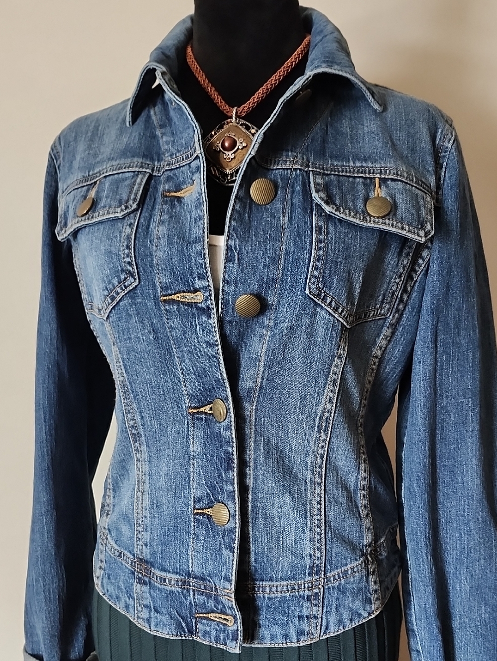 Cabi Denim Jacket Small Stretch Cotton Dark Wash Fitted Jean Jacket
